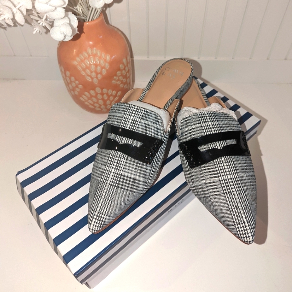 Crown & Ivy Tammy Pointed Toe Mules Size 8M Beautiful New Women's Preppy Loafers